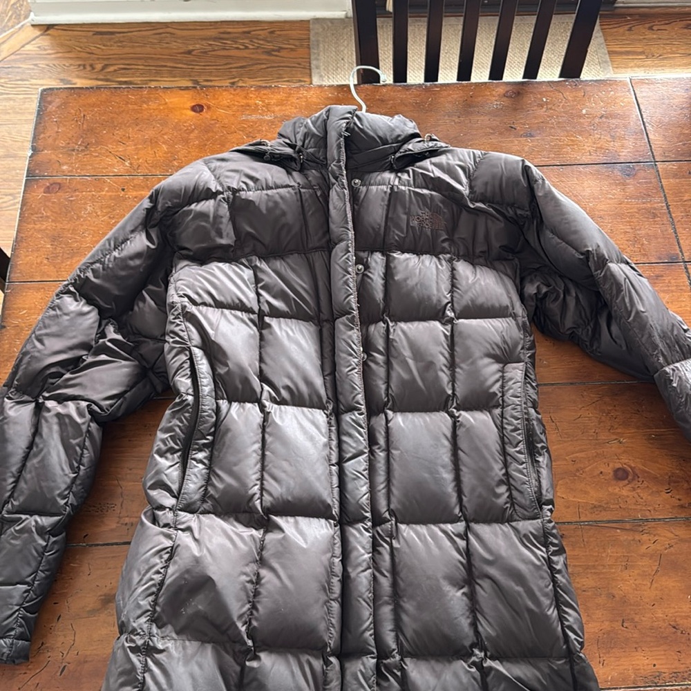 Brown North Face long parka down jacket sz L 600 fill